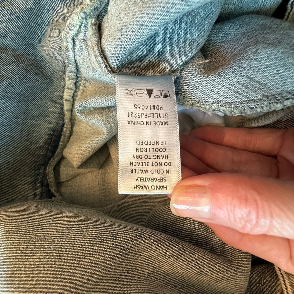 Fate Jean Jacket - Picture 4 of 5